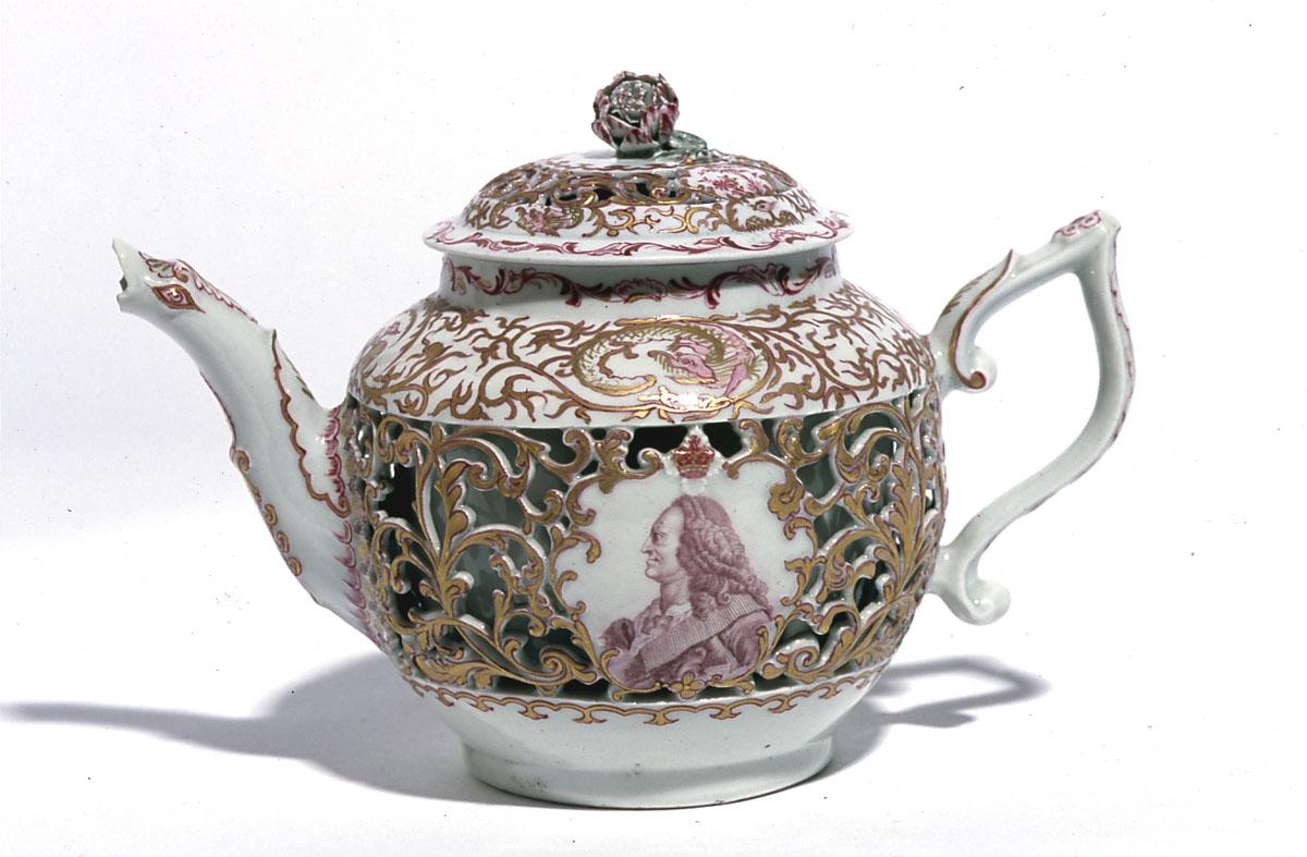 Worcester Teapot – Ludlow Collection